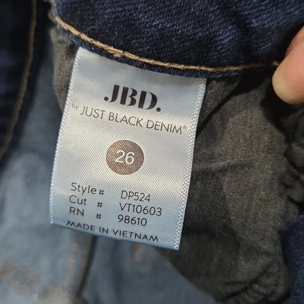 JBD Lola Slim Dark Wash, Raw Hem Jeans, Size 26 - Picture 6 of 7